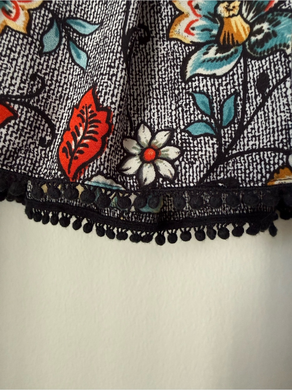 Laundry by Shelli Segal Studded Floral Ruffle Mini Dress 2 - Picture 4 of 9
